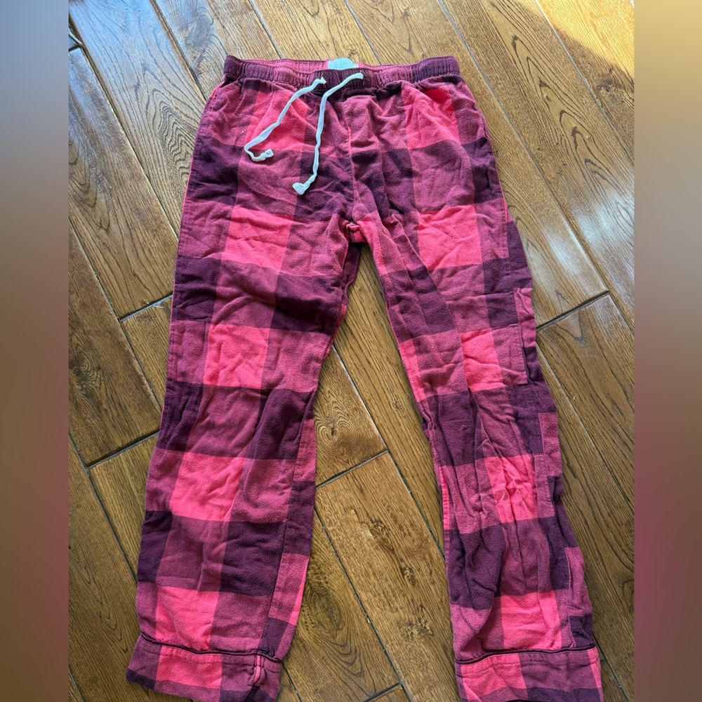 Red Plaid Gap LOVE Women’s Pajama Pants
